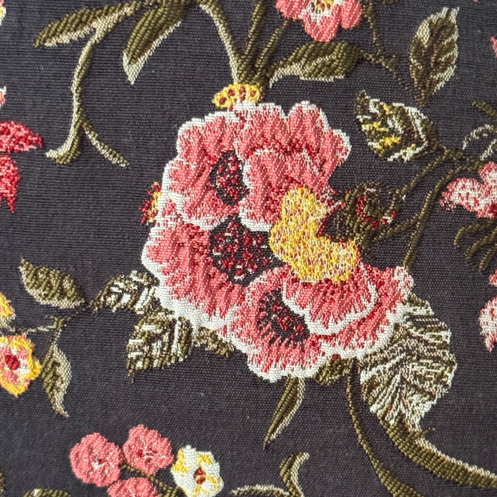 LOFT Floral Women's Skirt - Black and Pink, Women’s 2 - Picture 3 of 7